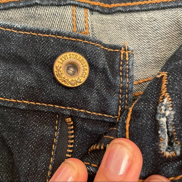 Levi's Jean - Picture 5 of 7